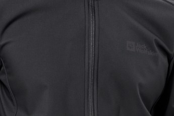 Lavare una giacca softshell in modo che mantenga la sua funzionalità